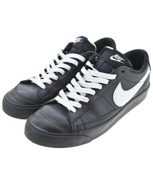 NIKE รองเท้าผ้าใบ