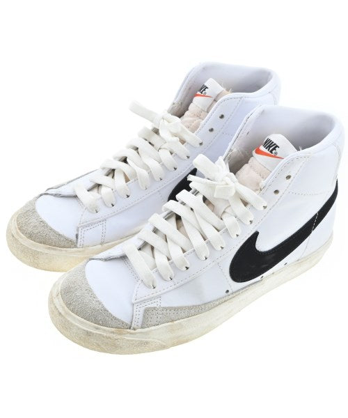 NIKE รองเท้าผ้าใบ