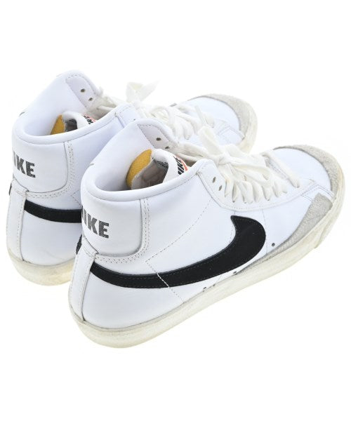 NIKE รองเท้าผ้าใบ