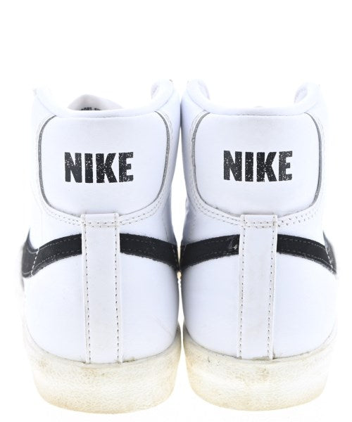NIKE รองเท้าผ้าใบ