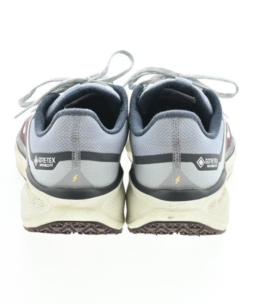 NIKE รองเท้าผ้าใบ