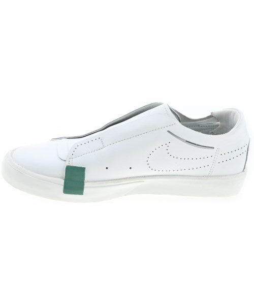NIKE รองเท้าผ้าใบ