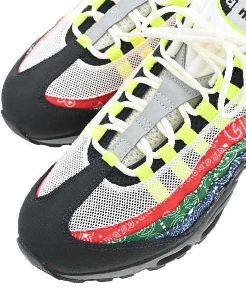 NIKE รองเท้าผ้าใบ