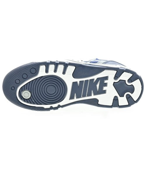 NIKE รองเท้าผ้าใบ