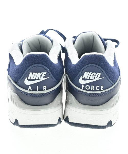 NIKE รองเท้าผ้าใบ