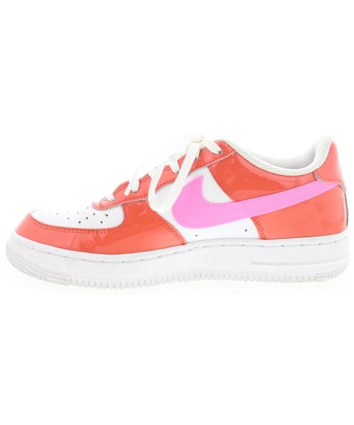 NIKE รองเท้าผ้าใบ