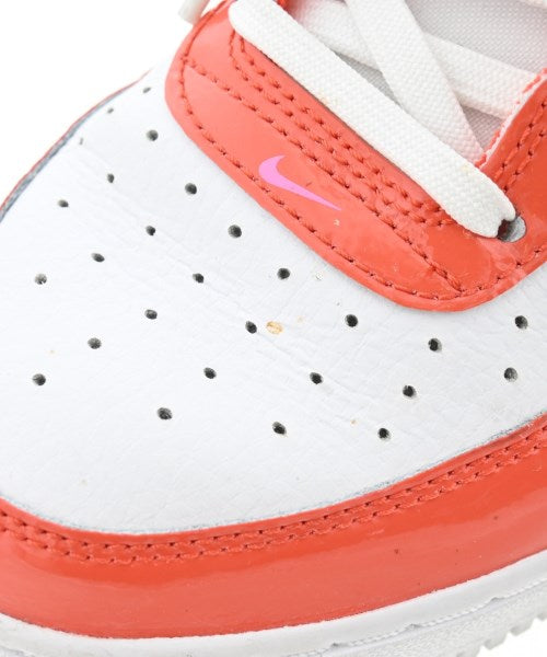 NIKE รองเท้าผ้าใบ