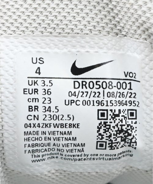 NIKE รองเท้าผ้าใบ