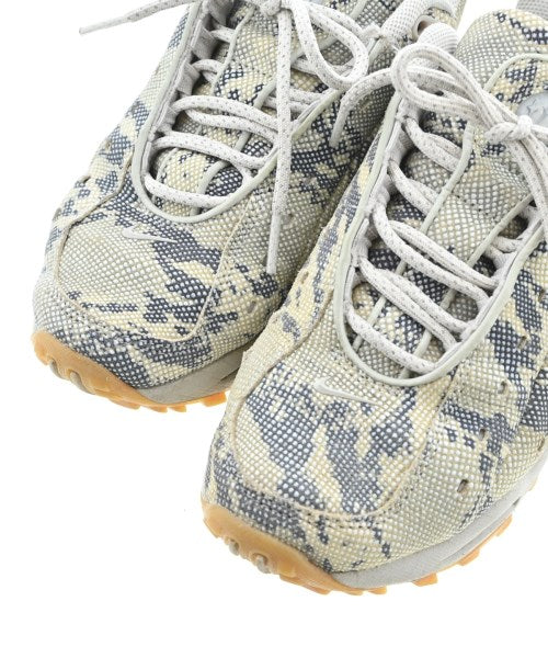 NIKE รองเท้าผ้าใบ