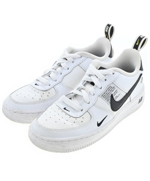 NIKE รองเท้าผ้าใบ