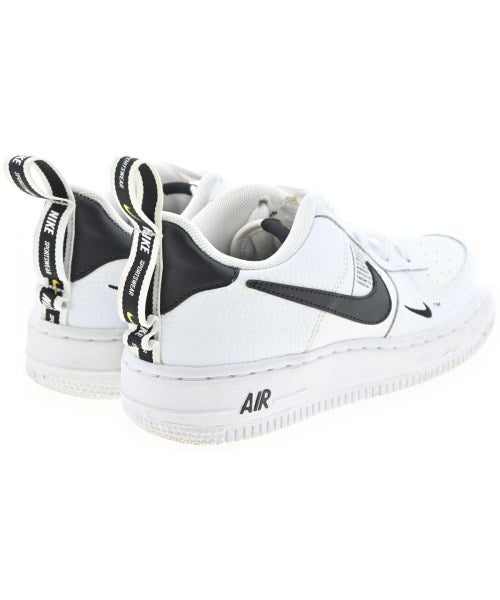 NIKE รองเท้าผ้าใบ