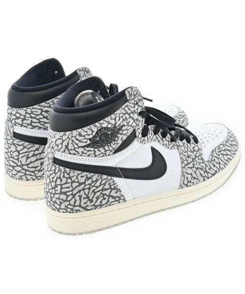 NIKE รองเท้าผ้าใบ
