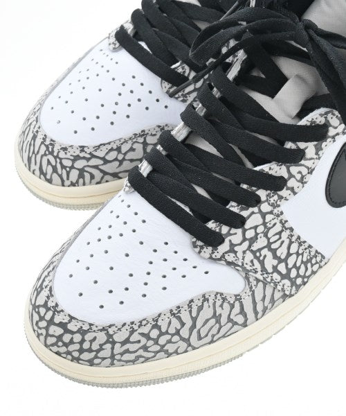 NIKE รองเท้าผ้าใบ