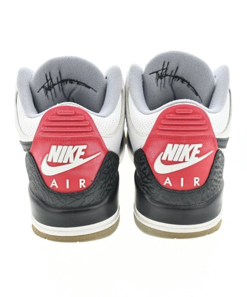 NIKE รองเท้าผ้าใบ