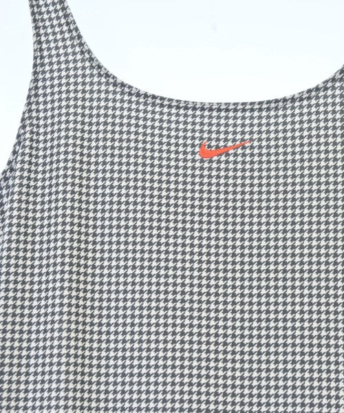 NIKE ชุดเดรส