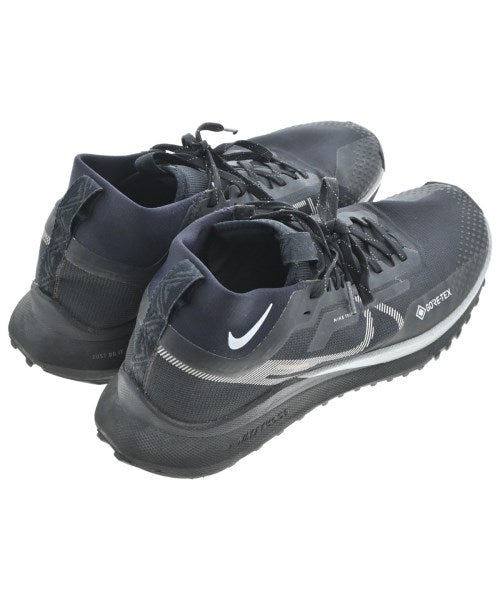NIKE รองเท้าผ้าใบ