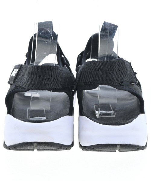 NIKE รองเท้าแตะ