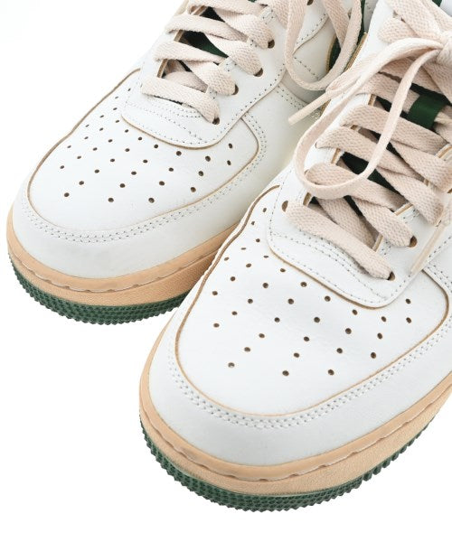 NIKE รองเท้าผ้าใบ