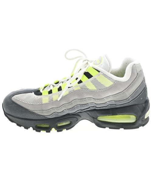 NIKE รองเท้าผ้าใบ