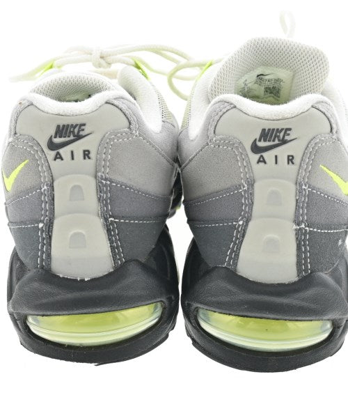 NIKE รองเท้าผ้าใบ