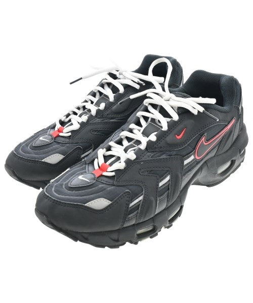 NIKE รองเท้าผ้าใบ