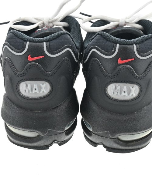 NIKE รองเท้าผ้าใบ