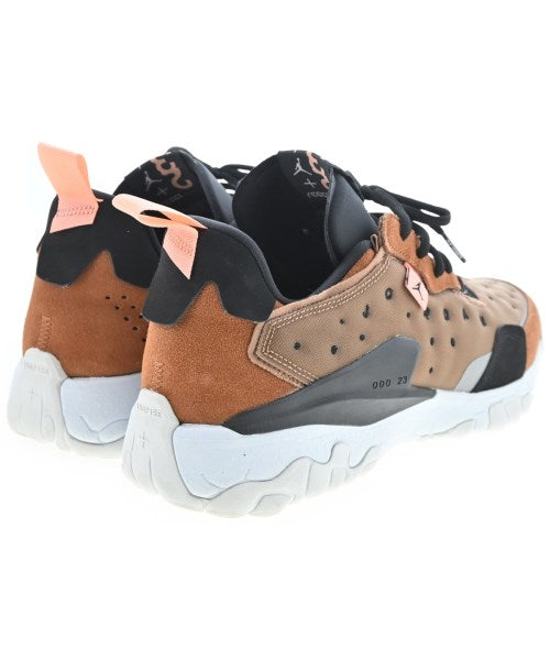 NIKE รองเท้าผ้าใบ