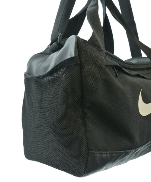 NIKE กระเป๋าใส่อุปกรณ์ขนาดใหญ่