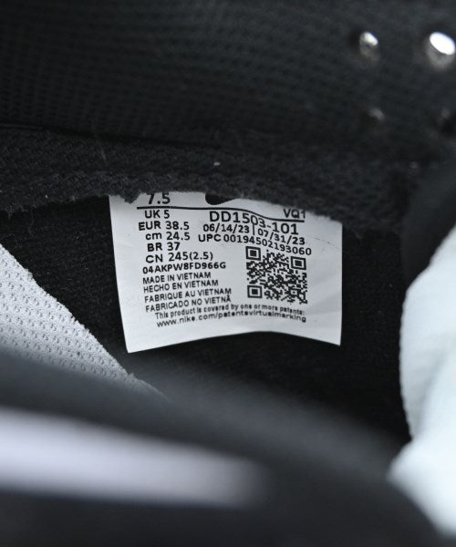 NIKE รองเท้าผ้าใบ