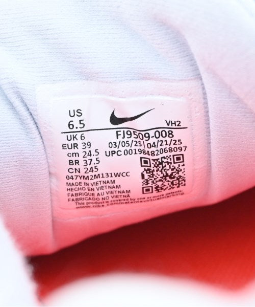 NIKE รองเท้าผ้าใบ