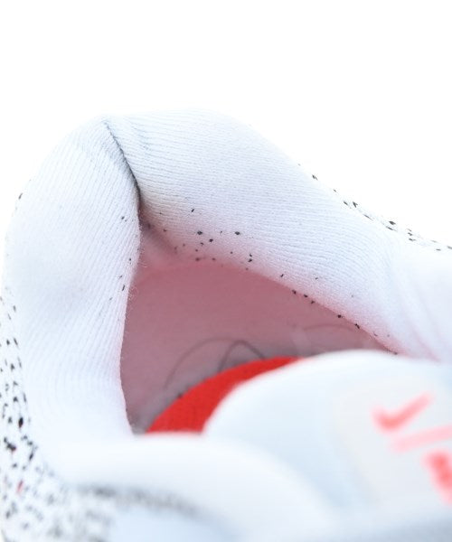 NIKE รองเท้าผ้าใบ