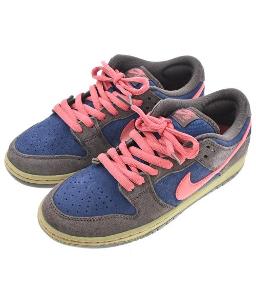 NIKE รองเท้าผ้าใบ