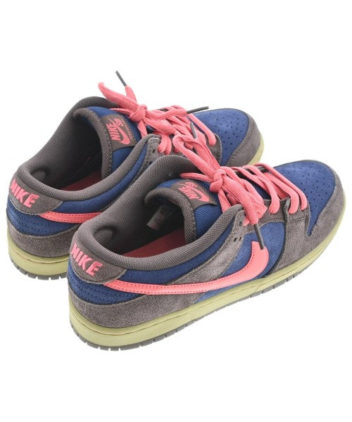 NIKE รองเท้าผ้าใบ