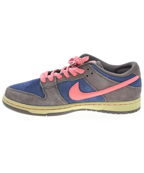 NIKE รองเท้าผ้าใบ