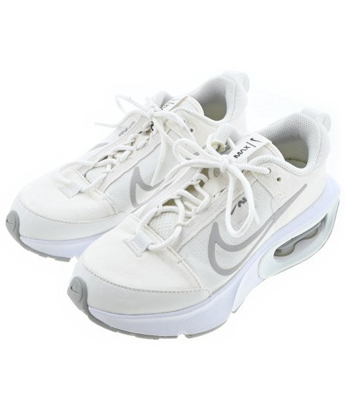 NIKE รองเท้าผ้าใบ