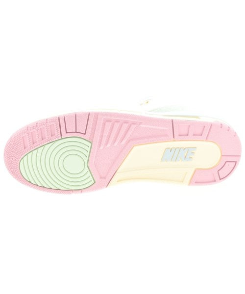 NIKE รองเท้าผ้าใบ