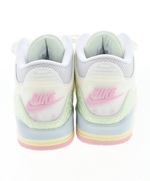 NIKE รองเท้าผ้าใบ