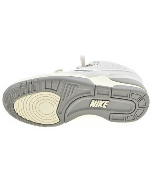 NIKE รองเท้าผ้าใบ