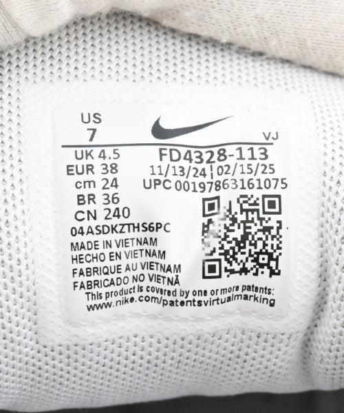 NIKE รองเท้าผ้าใบ