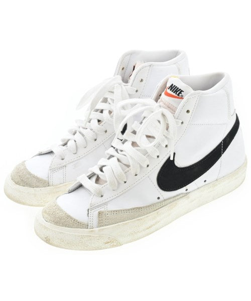 NIKE รองเท้าผ้าใบ