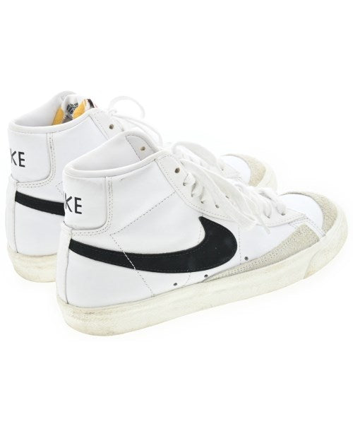 NIKE รองเท้าผ้าใบ