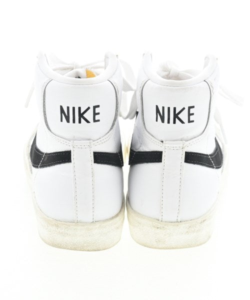 NIKE รองเท้าผ้าใบ