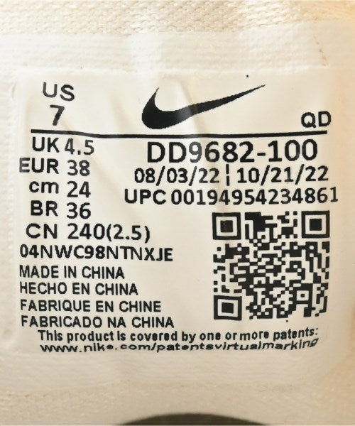 NIKE รองเท้าผ้าใบ