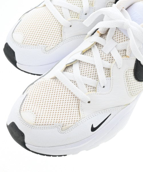 NIKE รองเท้าผ้าใบ