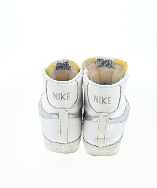 NIKE รองเท้าผ้าใบ