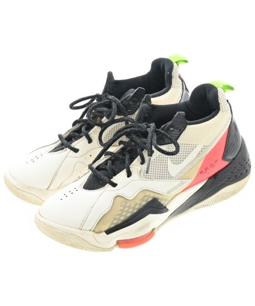 NIKE รองเท้าผ้าใบ