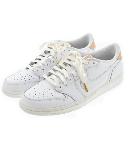 NIKE รองเท้าผ้าใบ