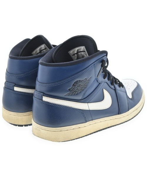 NIKE รองเท้าผ้าใบ