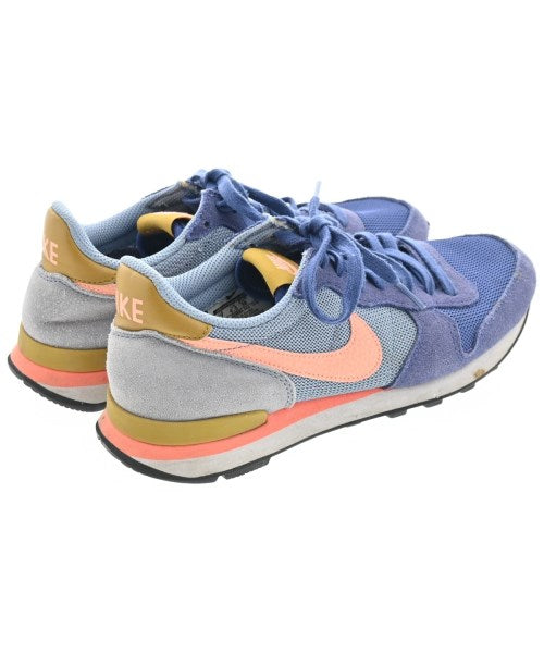 NIKE รองเท้าผ้าใบ