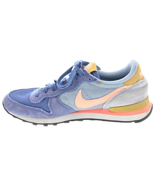 NIKE รองเท้าผ้าใบ